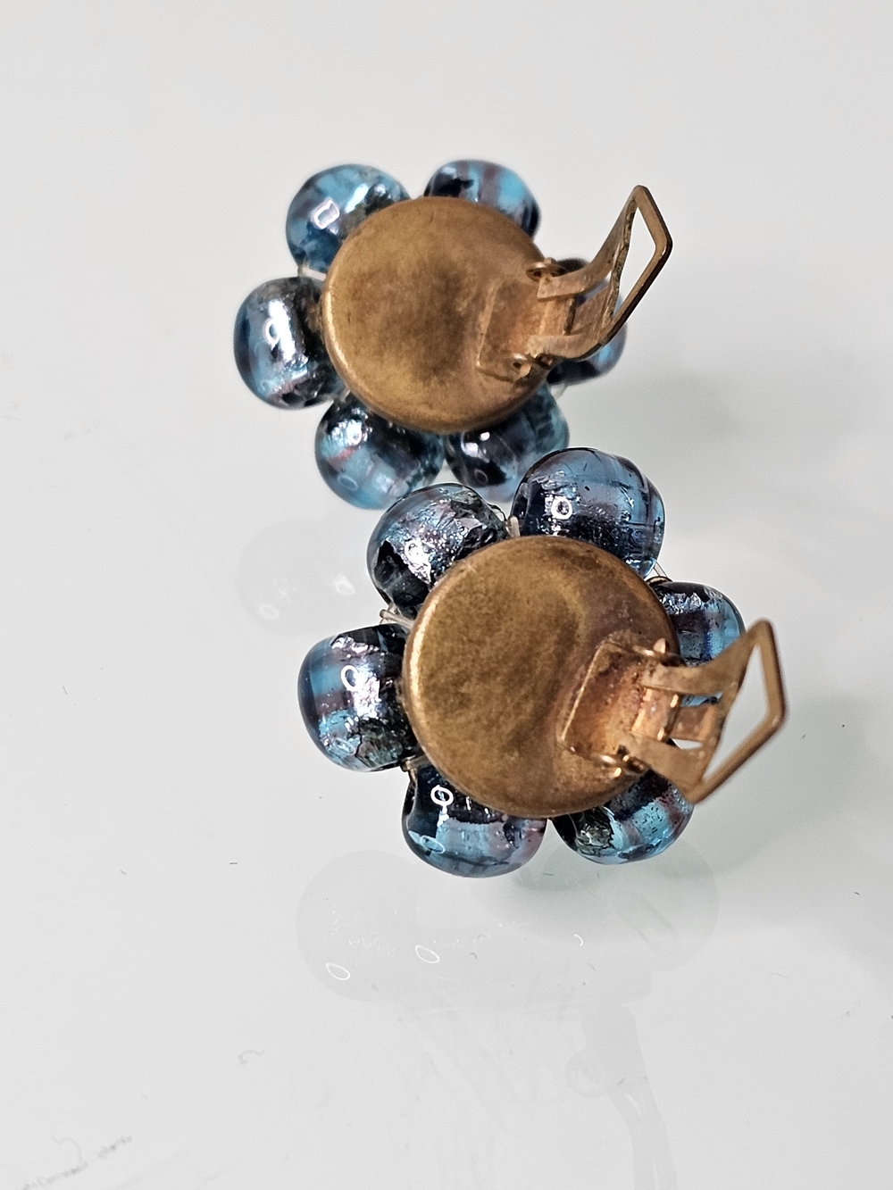 Vintage Blue Beaded Cluster Clip Earrings 1960s-70s Made in Italy - Picture 9 of 11